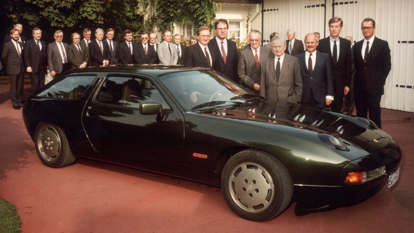 Viersitziger 928 S, Geschenk der Mitarbeiter zum 75. Geburtstag von Ferry Porsche, 19.9.1984, Porsche AG