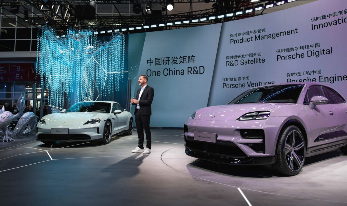 Michael Kirsch, President and CEO of Porsche China, Taycan, Macan Turbo Electric, Auto China, Beijing, China, 2024, Porsche AG